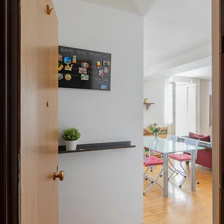 Centro A 3 Min Dal Mare - Wifi & Balcone Pescara